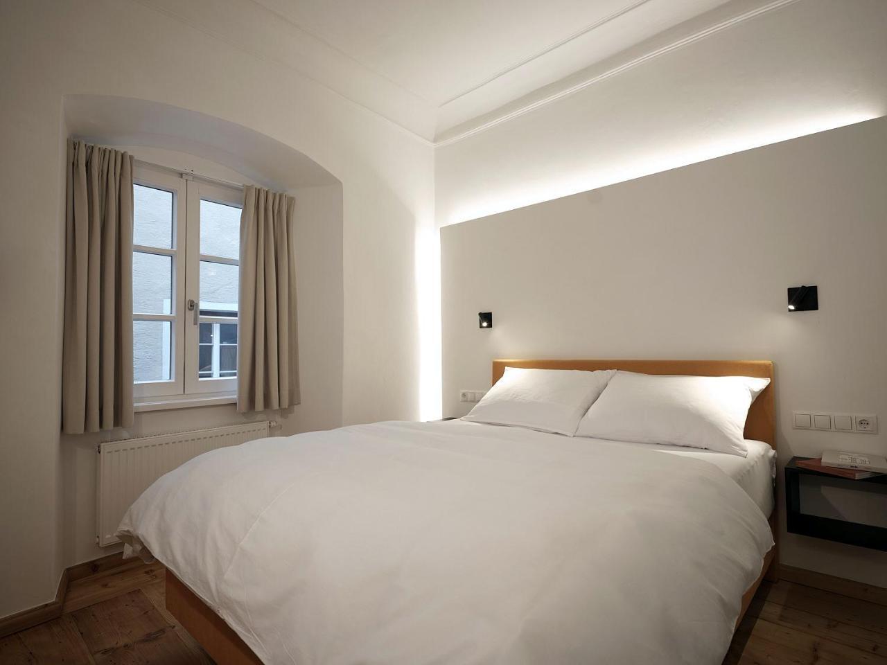 Hotel Kontor Халль в Триоле Экстерьер фото