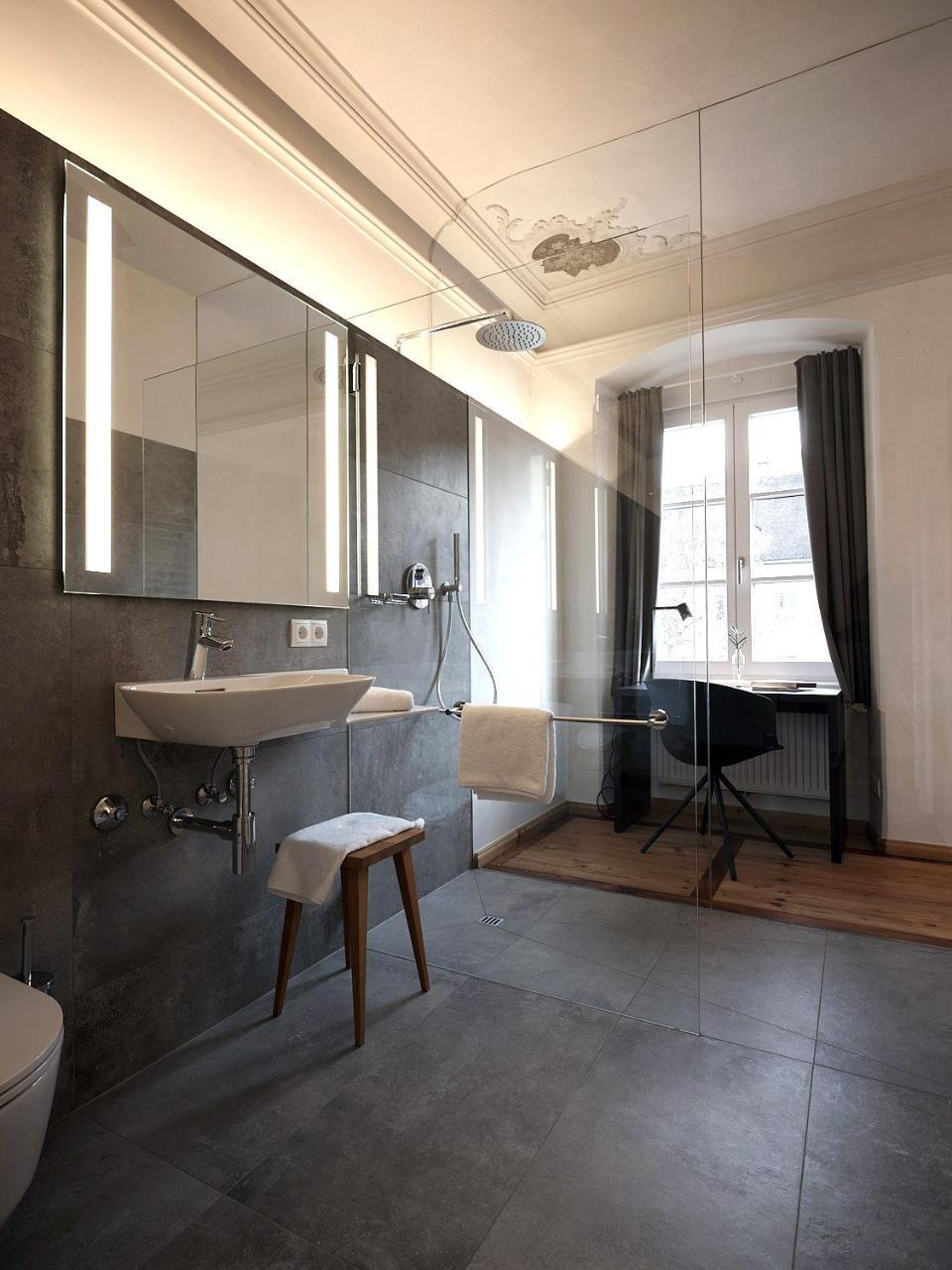 Hotel Kontor Халль в Триоле Экстерьер фото