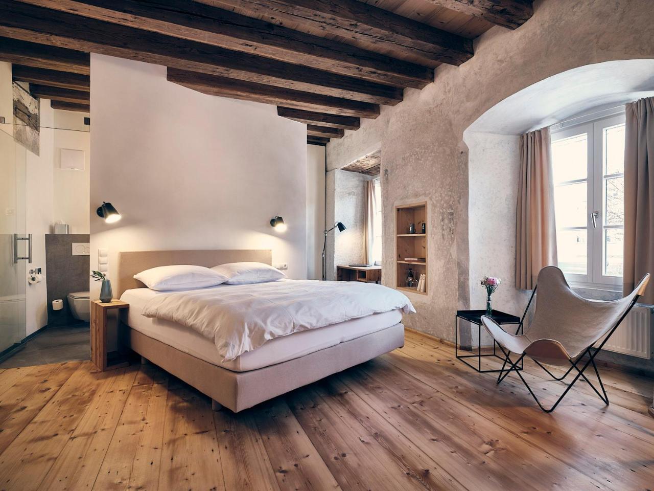 Hotel Kontor Халль в Триоле Экстерьер фото