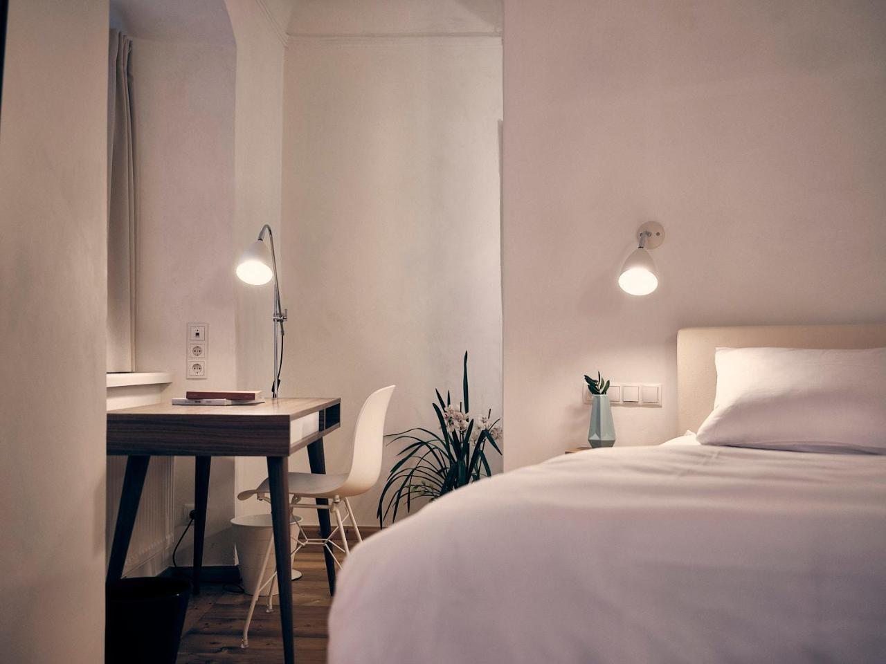 Hotel Kontor Халль в Триоле Экстерьер фото